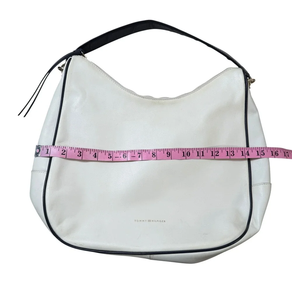 Tommy Hilfiger 100% Leather Cream Hobo Shoulder Bag Scarf‎ Handle White Large